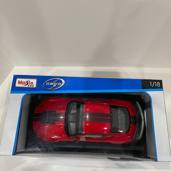 2020 Ford Mustang Shelby Gt500 Red 1/18 Diecast Model Car by Maisto 31388 - Picture 2 of 3